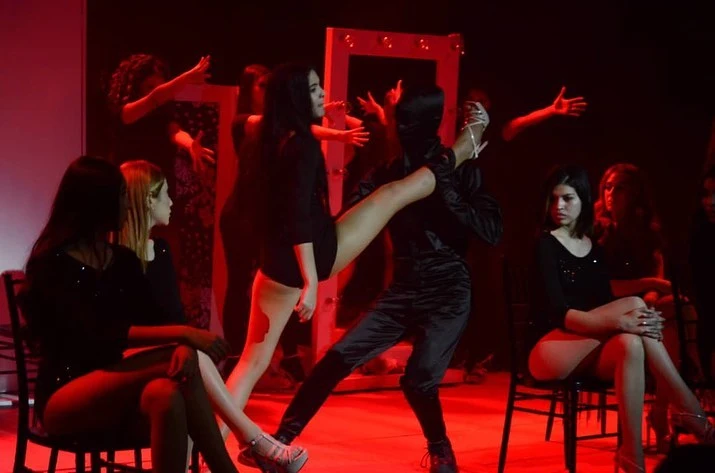 obra de teatro camerino de reinas 2023bailando
