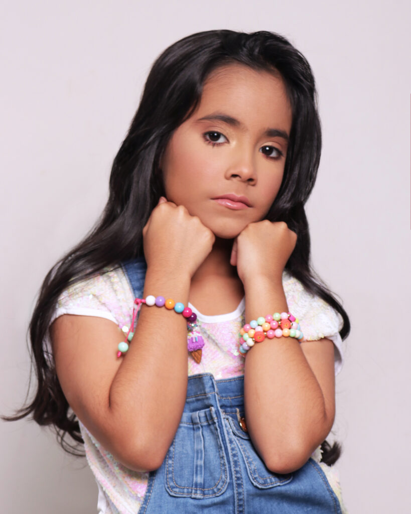 kids pai posando
