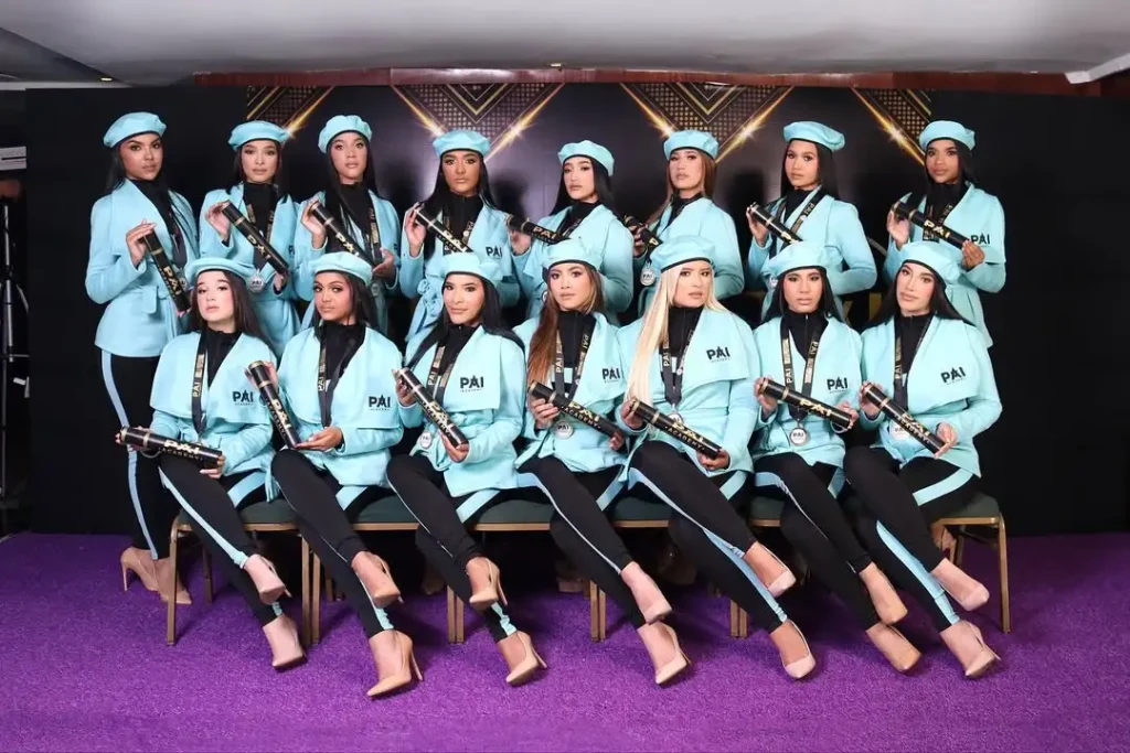 modelos graduadad de la promocion turquesa paiacademy