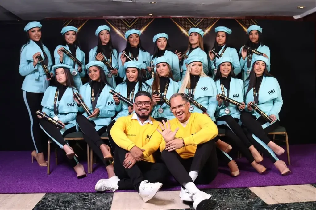 modelos graduadad de la promocion turquesa paiacademy