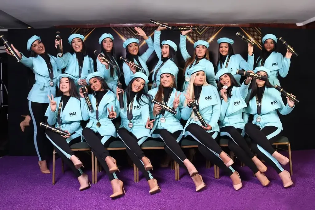 modelos graduadad de la promocion turquesa paiacademy